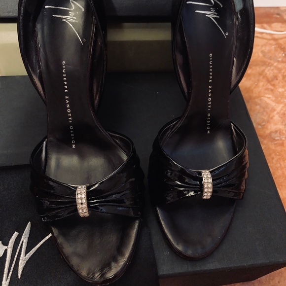 Giuseppe Black Heels - Picture 5 of 8